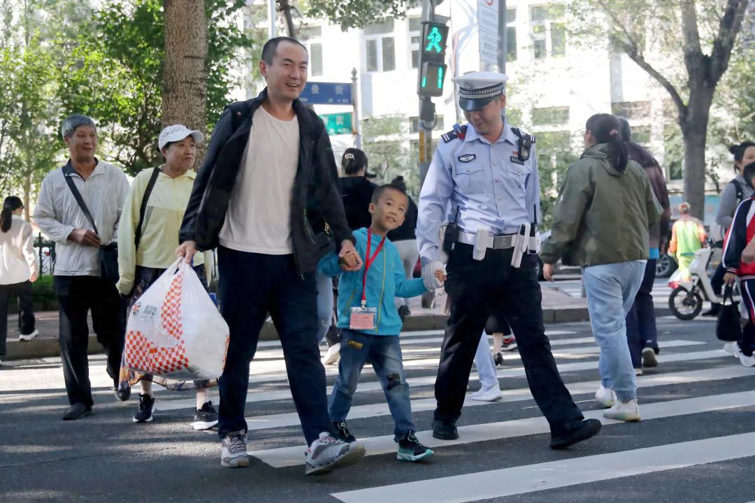 端午假期停車(chē)指南_出行提示_兒童節交通疏導