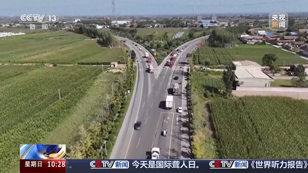 無(wú)信號燈路口通行規則_國慶中秋假期交通安全風(fēng)險_出行提示