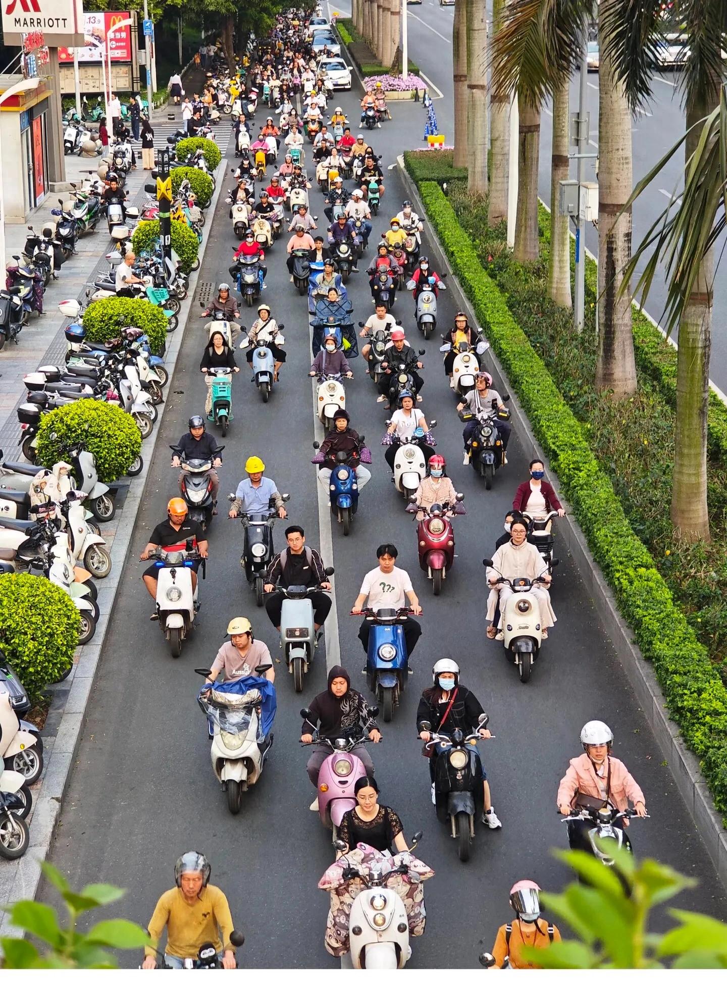 限行_電動(dòng)車(chē)限行取消 稅費減免政策 充電補貼方案