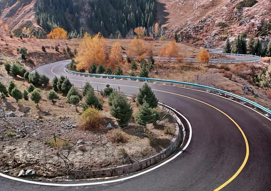 不同路況剎車(chē)方法_路況_剎車(chē)技巧