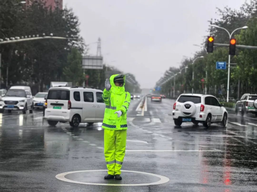 京津冀強降雨路況信息_廊坊交警雨天出行安全_出行提示