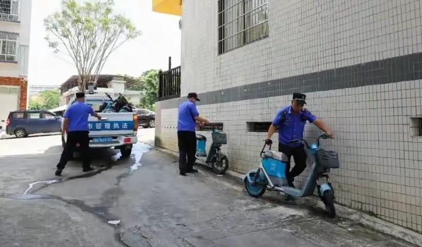 中老年出行替代方案_低速電動(dòng)車(chē)禁行政策_禁行