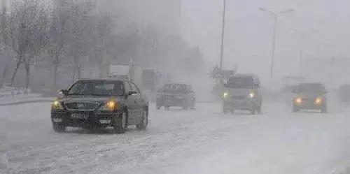 出行提示_雪天駕車(chē)安全技巧_雪天出行指南