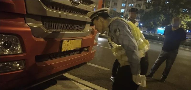 天津貨車(chē)限行交通違法 夜間集中治理行動(dòng) 涉牌涉酒駕駛查處_禁行