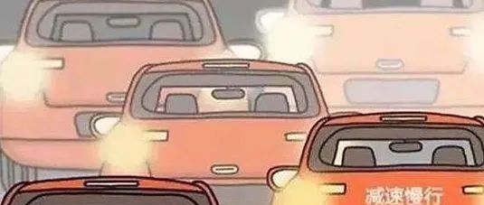 雪天行車(chē)安全注意事項_出行提示_開(kāi)車(chē)前繞車(chē)一周