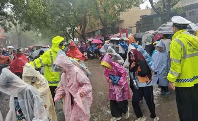 山西近期天氣預報_出行提示_臨汾暴雨安全出行指南