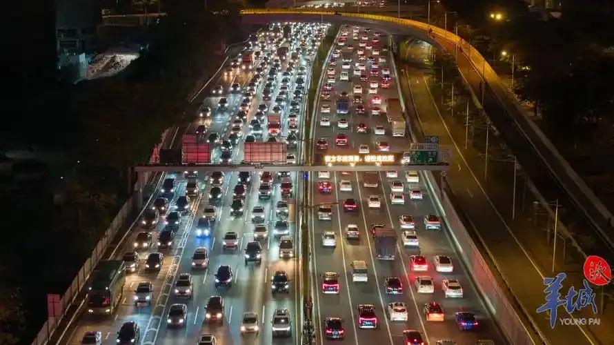 限行_外地車(chē)主生存戰_廣州限行政策