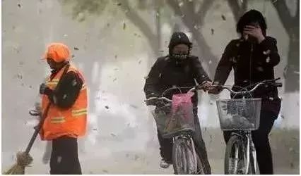 河南雨雪天氣_出行提示_雨雪天氣行車(chē)安全指南