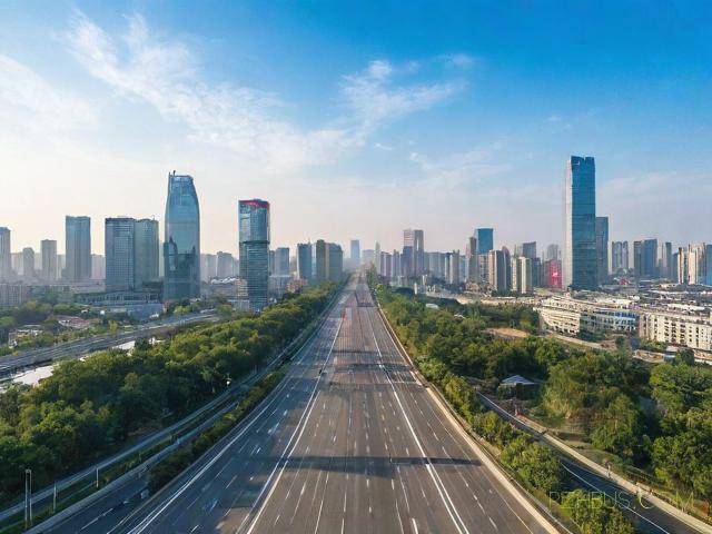 9月15日8時(shí)實(shí)時(shí)路況信息公布！城市道路與高速狀況全知曉